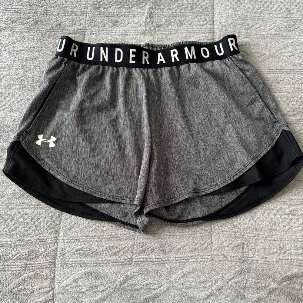 Under Armour Small Black/Grey Shorts
